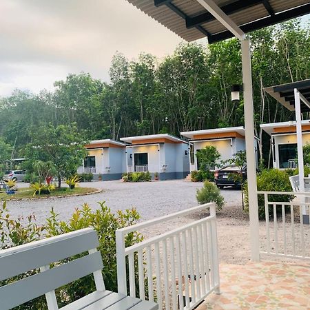 Suanvadee Resort สวนวดี รีสอร์ท Don Sak Zewnętrze zdjęcie