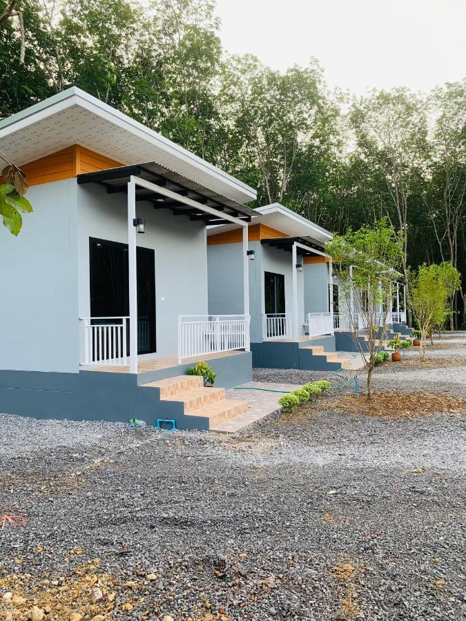 Suanvadee Resort สวนวดี รีสอร์ท Don Sak Zewnętrze zdjęcie