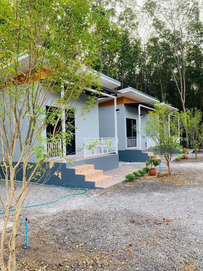 Suanvadee Resort สวนวดี รีสอร์ท Don Sak Zewnętrze zdjęcie