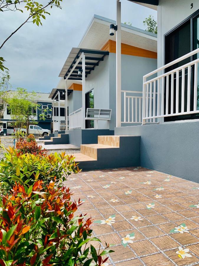 Suanvadee Resort สวนวดี รีสอร์ท Don Sak Zewnętrze zdjęcie